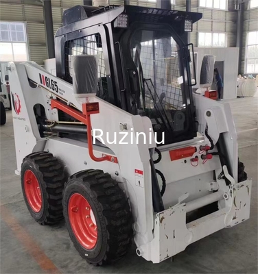 Slip On Loader Multifungsi GL65 Kontrol Hidraulik Perawatan Mudah