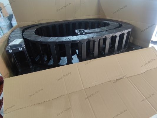 pembawa kabel plastik